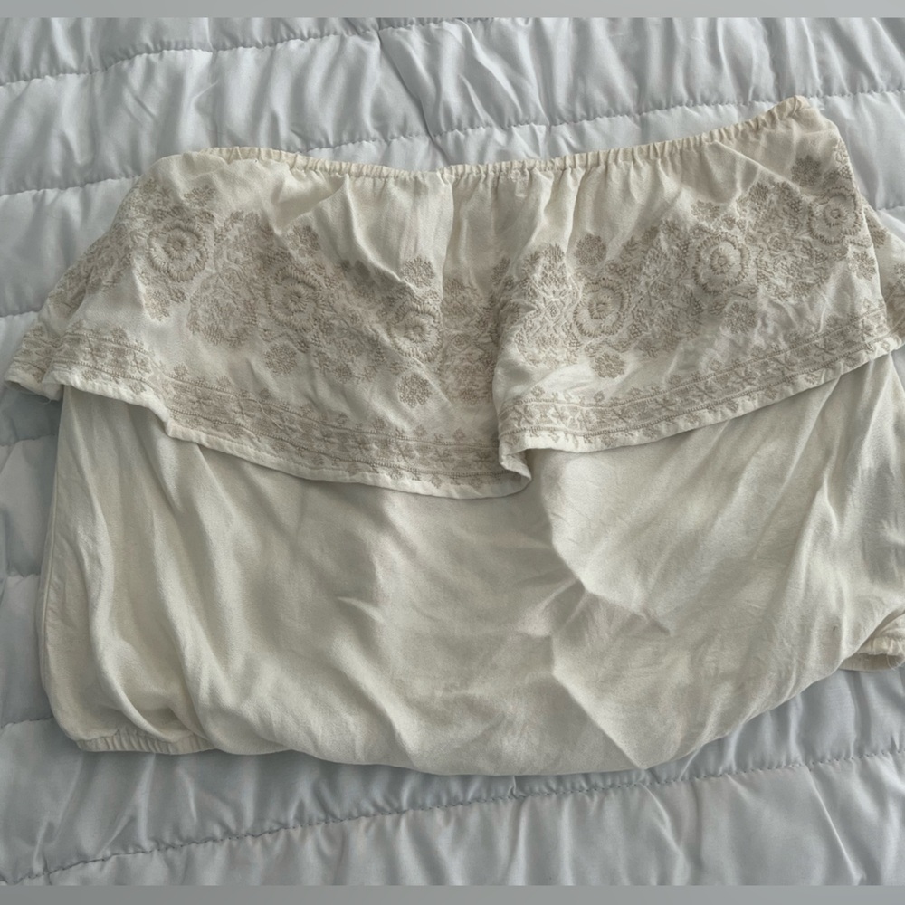 Hollister Cream Lace Tube Top medium